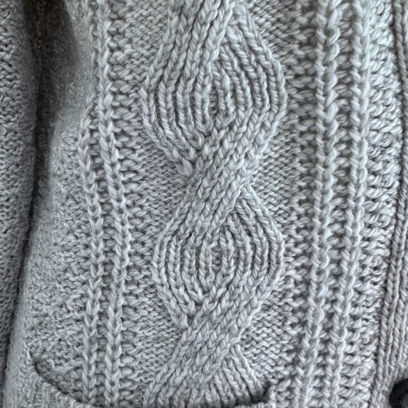 Women’s Cable Knit Cardigan sz M - Gray - Picture 4 of 13